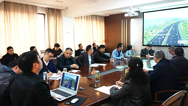 我处召开10月份生产调度会暨安全生产例会