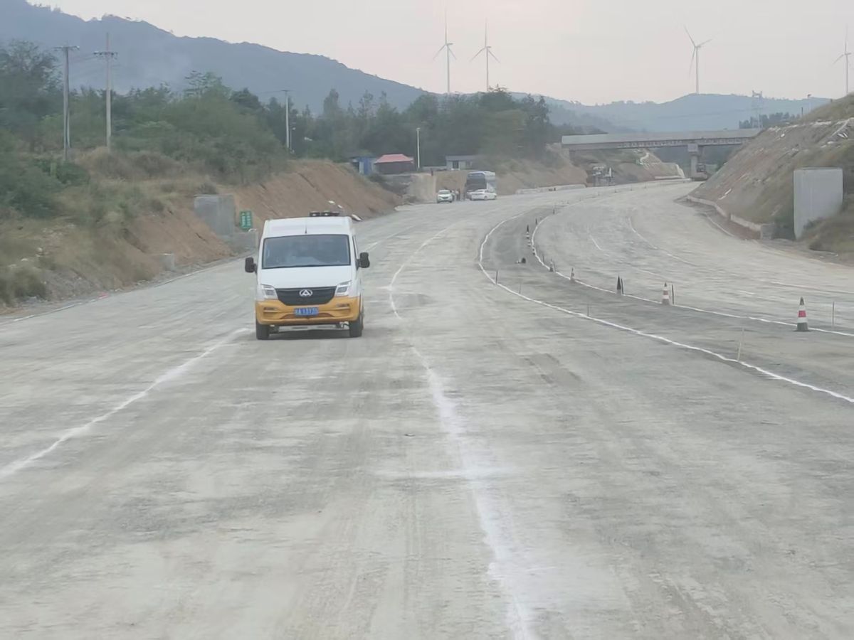 S22天天高速凉月二标2工区路基96-4区顺利验收